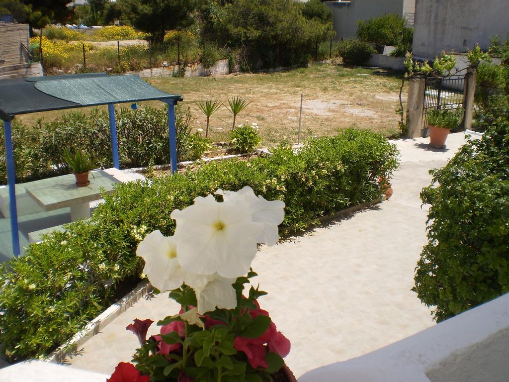 Hotel Barbara II Agia Marina  Exteriér fotografie